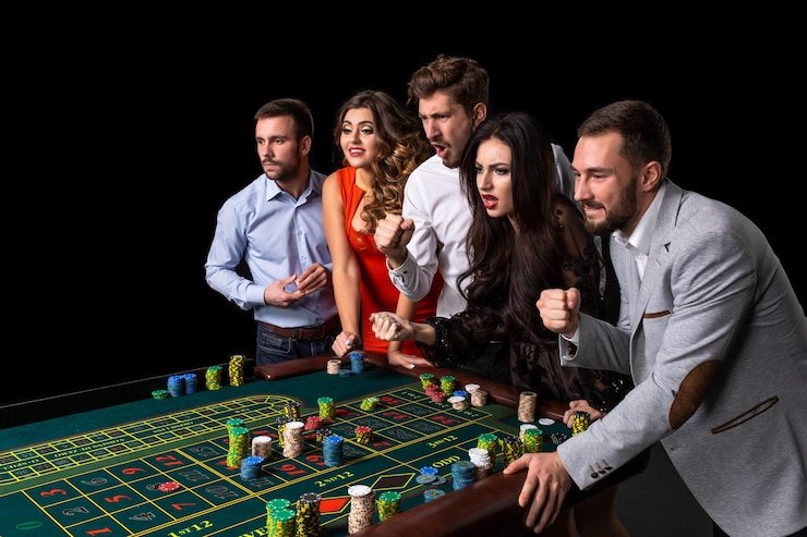 Antarmuka aplikasi kasino mobile nagaempayer menampilkan meja blackjack langsung dan menu navigasi bawah